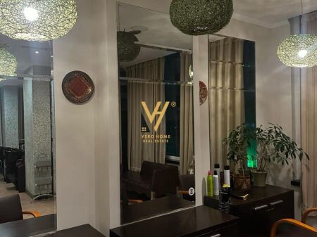 HAIRDRESSING SPACE FOR RENT ON ELBASANI STREET 35,000 LEKE