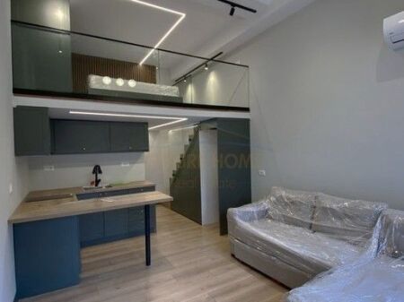 Shitet, Garsoniere, Materniteti I Ri