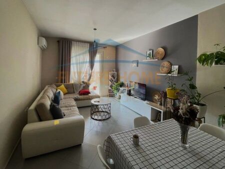 For sale, 2+1 Apartment, Unaza e Re, Tirana.