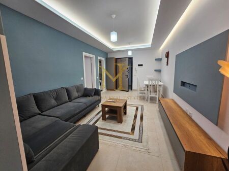 APARTAMENT ME QERA TE TREGU INDUSTRIAL 525€!