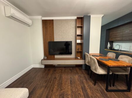 Jepet apartament me qera 1+1