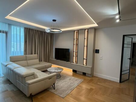 APARTAMENT LUKSOZ 2+1 PER QERA TEK LAKE VIEW