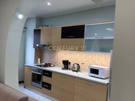 Apartament me Qira 1+1 te Sheshi Willson!