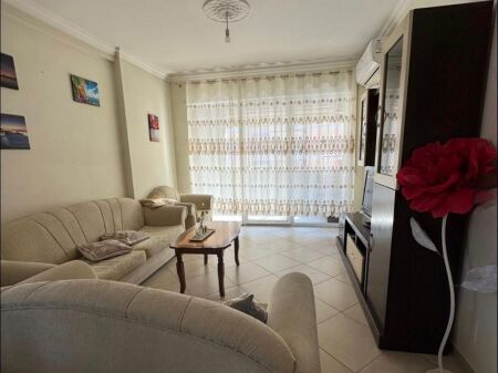 Apartament me qera 1+1 Astir