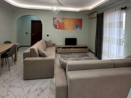 Apartament me Qera 1+1 te Sheshi Willson! 600 € /Muaj