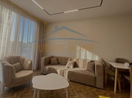 Shitet, Apartament 2+1, Unaza e Re, Tiranë.