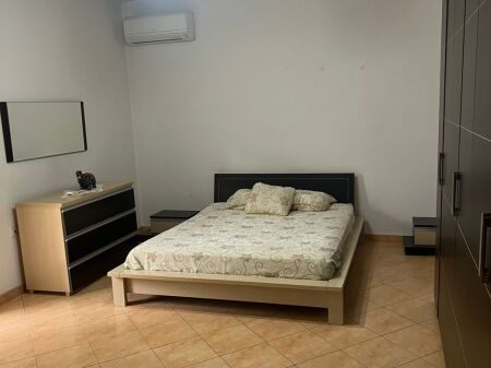 3rd floor private house for rent