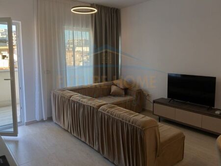 Qera, Apartament 2+1, Kompleksi Aura, Tiranë.