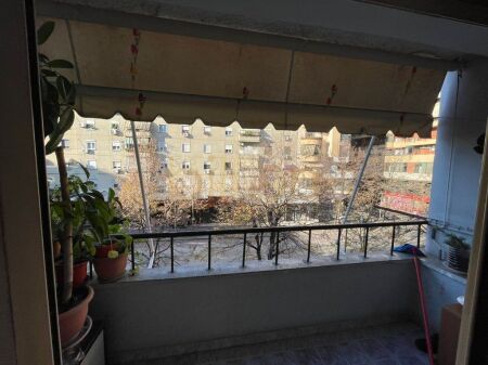 Shitet apartament unik 2+1 — Tek Blloku