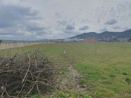 SHITET 7 000 M2 TOKE NE VORE, TIRANE-DURRES