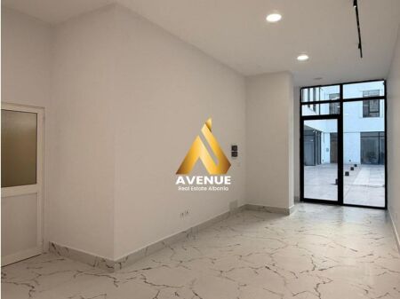 SHITET AMBIENT BIZNESI – RRUGA MINE PEZA, TIRANE (prane Donika Center)