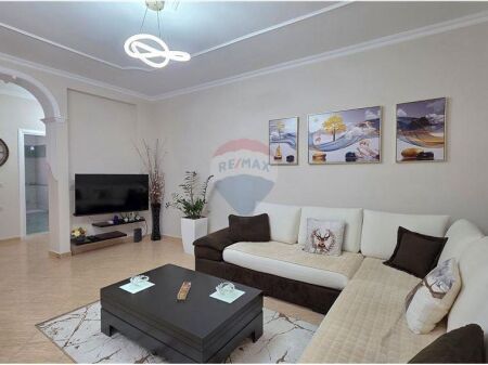 Apartament 2+1+2 për Shitje – Rr. e Çipajve, Vlorë
