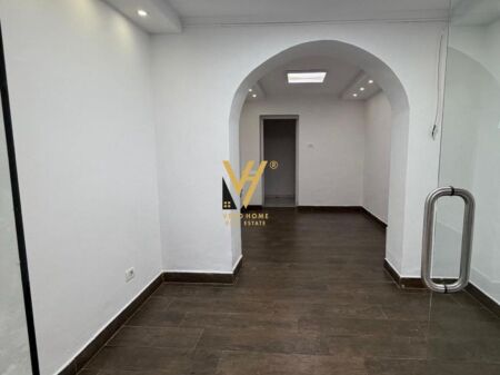 JEPET ZYRE 45 M2 ME QERA TEK SHESHI WILLSON 70.000 LEKE