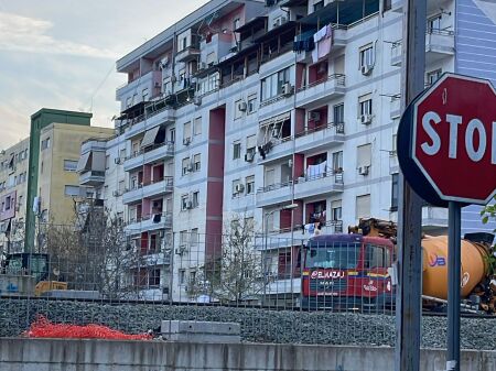 SHITET APARTAMENT 2+1 - Kthesa Kamzes, Tirane