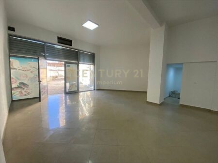 Ambient Komercial në Shitje në Astir!