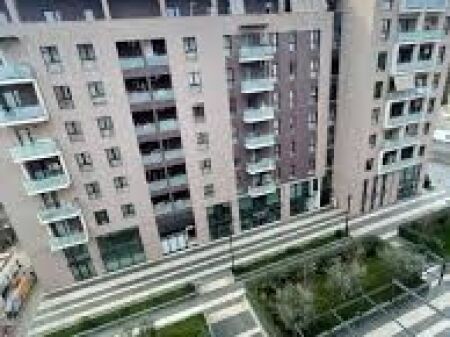 OKAZION, Shitet apartament 3+1, Tirana Entry 1