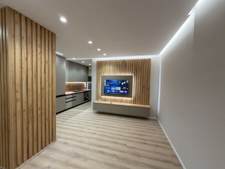 SHITET STUDIO – UJI I FTOHTË, VLORË