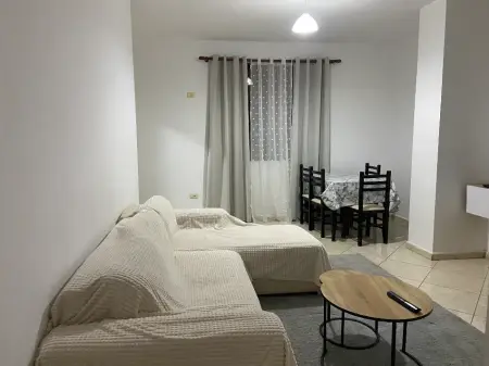 Jepet me qira 1+1 ASTIR KOMPLEKSI FRATARI 400€