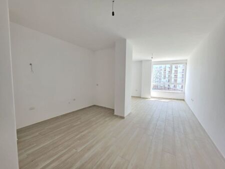 SHITET APARTAMENT 1+1, SHENGJIN