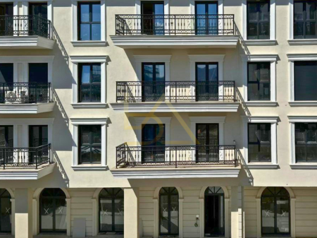 Shitet Garsoniere – Porta Tirana e Re, Sauk