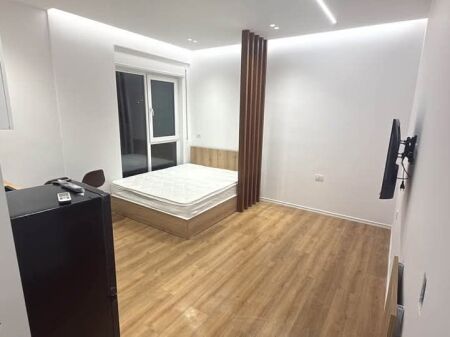 GARSONIERE ME QERA - RR. 5 MAJI, TIRANE