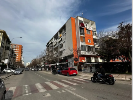 SHITET AMBJENT BIZNESI QENDER DURRES