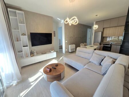 Apartament 3+1+Parkim Me Qira, Liqeni i Thate