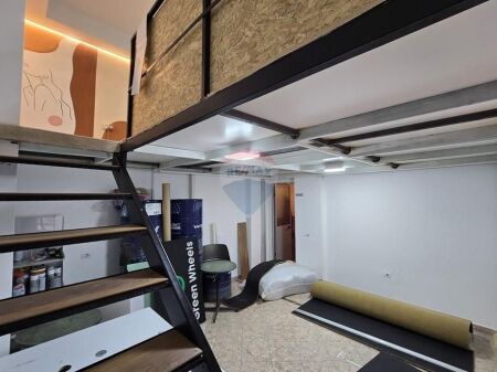 Dyqan - Për Shitje - Pazari i Ri, Tiranë(ID: 530411001-1357)