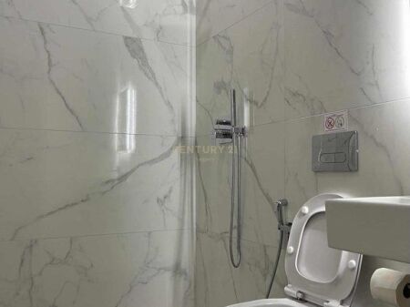 Jepet me qera hotel në Sarandë ne pagesen 1 vjecare 27,000 €