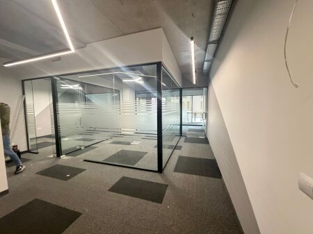 Zyre per qera rruga kosovareve