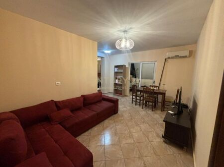 RRUGA ARKITEKT SINANI, APARTAMENT 1+1 PER QIRA