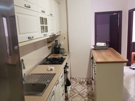 Apartament me qera 2+1 Misto Mame