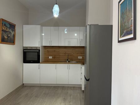 For rent in Xhamllik