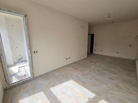 2+1/Sale 📍Ali Demi ,Fusha 📌190 000€