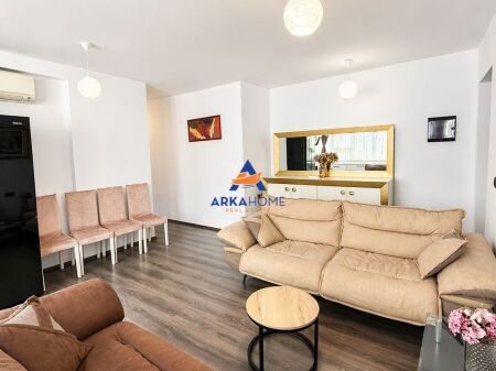 SHITET APARTAMENT 2+1+BALLKON "PRANË BAR OSLO,ISH FUSHA E AVIACIONIT" 195.000 EURO