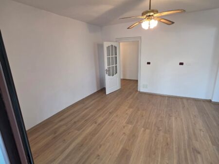 🏡 Shitet 2+1 me dy ballkone 📍Shkolla Maria Kaculini,Pallati Sportit