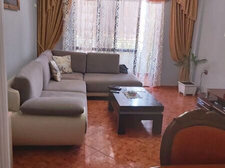 Apartament 1+1 me qera Shk Bashkuar
