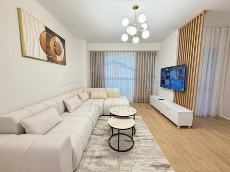 Shitet, Apartament 2+1, Yzberisht, Tiranë.