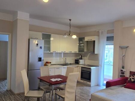 Apartament me qira 2+1 Myslym Shyri 📍