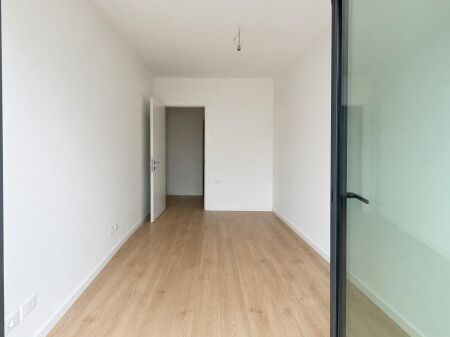 AMBIENT PER ZYRE ME QIRA TE LAKE VIEW