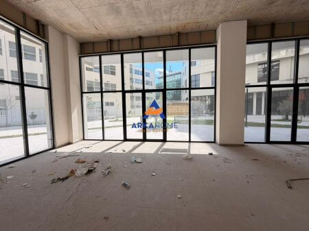 SHITET AMBJENT BIZNESI 160M2 "VASIL SHANTO" 600.000 EURO