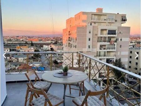 1+1 PER QIRA PLAZH TE RROTA E KUQE