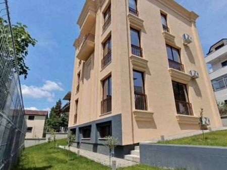 VILE ME QERA 3 KATE - PRANE SENATORIUMIT, TIRANE