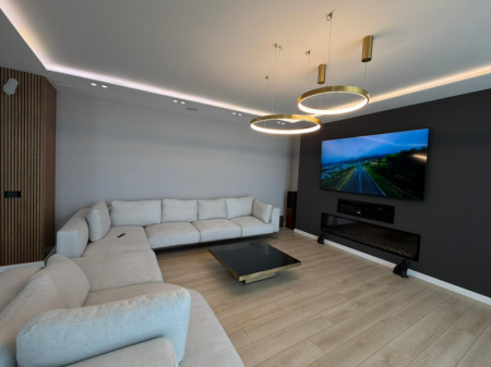 JEPET ME QIRA DUPLEKS LUKSOZ – Square 21