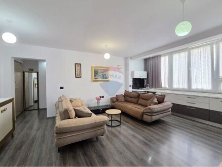 Apartament 2+1 per shitje te Fusha e Aviacionit