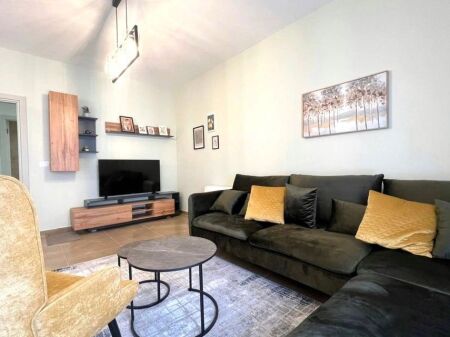 Jepet me Qera Apartament 2+1+2 , Zogu i Zi 850 € /Muaj