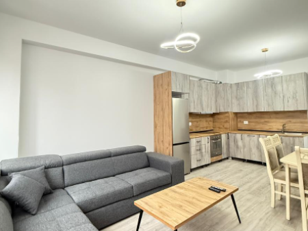 AFFITTASI APPARTAMENTO 1+1 CON VERANDA – Urban Gate, Astir