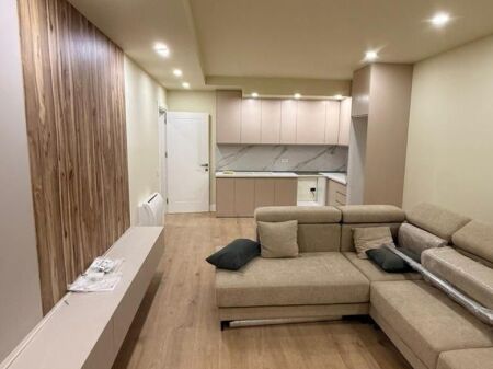 Shitet Apartament 2+1 Colour Splash, Paskuqan