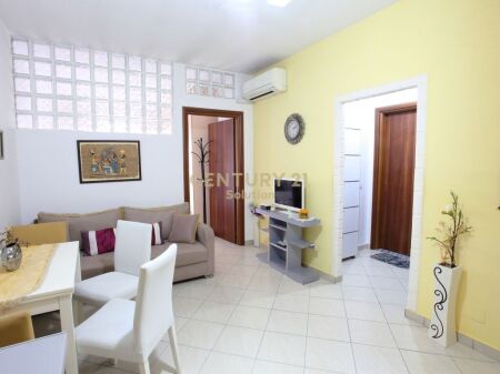 APARTAMENT 1+1 PER QIRA NE ASTIR!