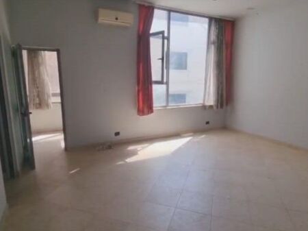 Qera | Ambjent Biznesi | Rruga Myslym Shyri | 1000 €/muaj